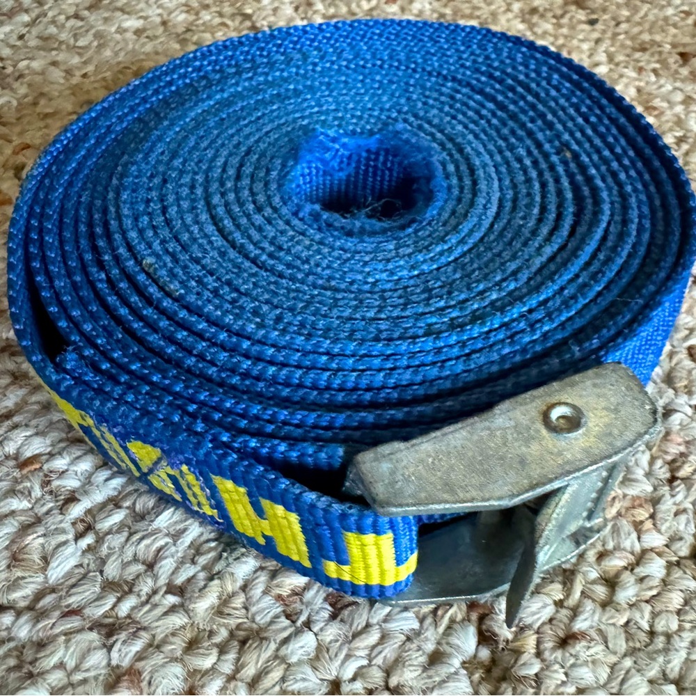Used Thule Load Transport Boat Car Roof Rack Ratchet Strap Blue, Heavy-Duty Load
